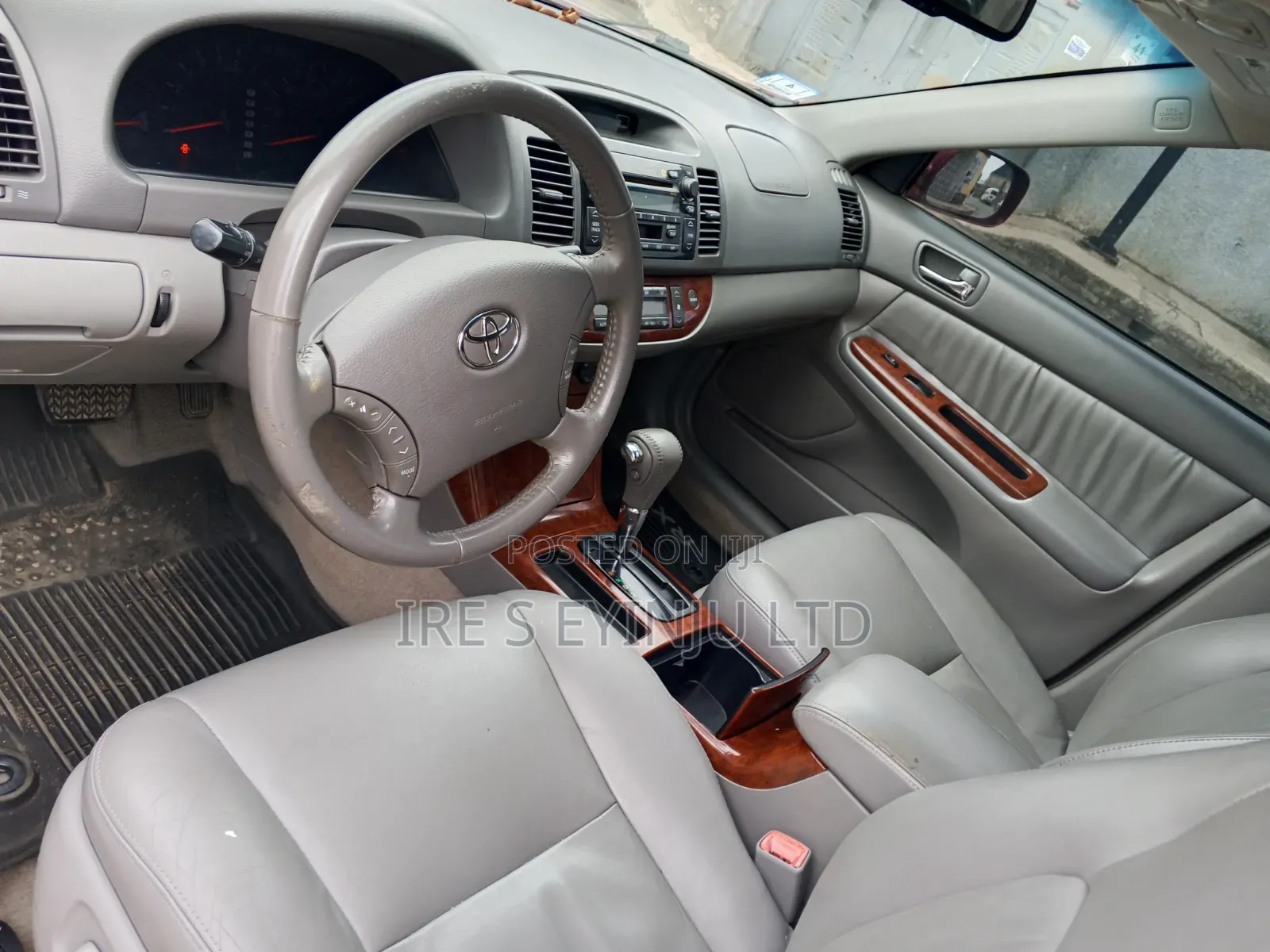 Toyota Camry XLE 4dr Sedan (2.4L 4cyl 5A) 2006 Orange