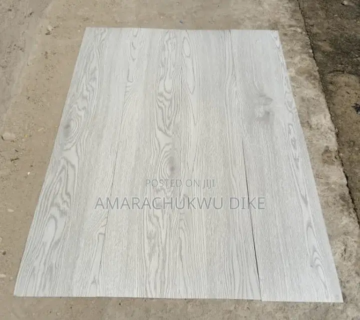 Luxury Wooden Vinyl Tiles Flooring Carton Price