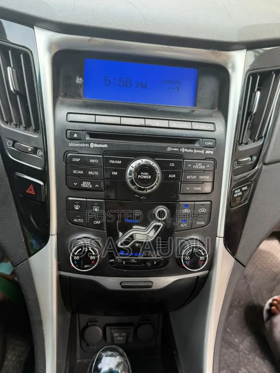 Hyundai Sonata Limited Sedan FWD (2.4L 4cyl 6A) 2011 Black