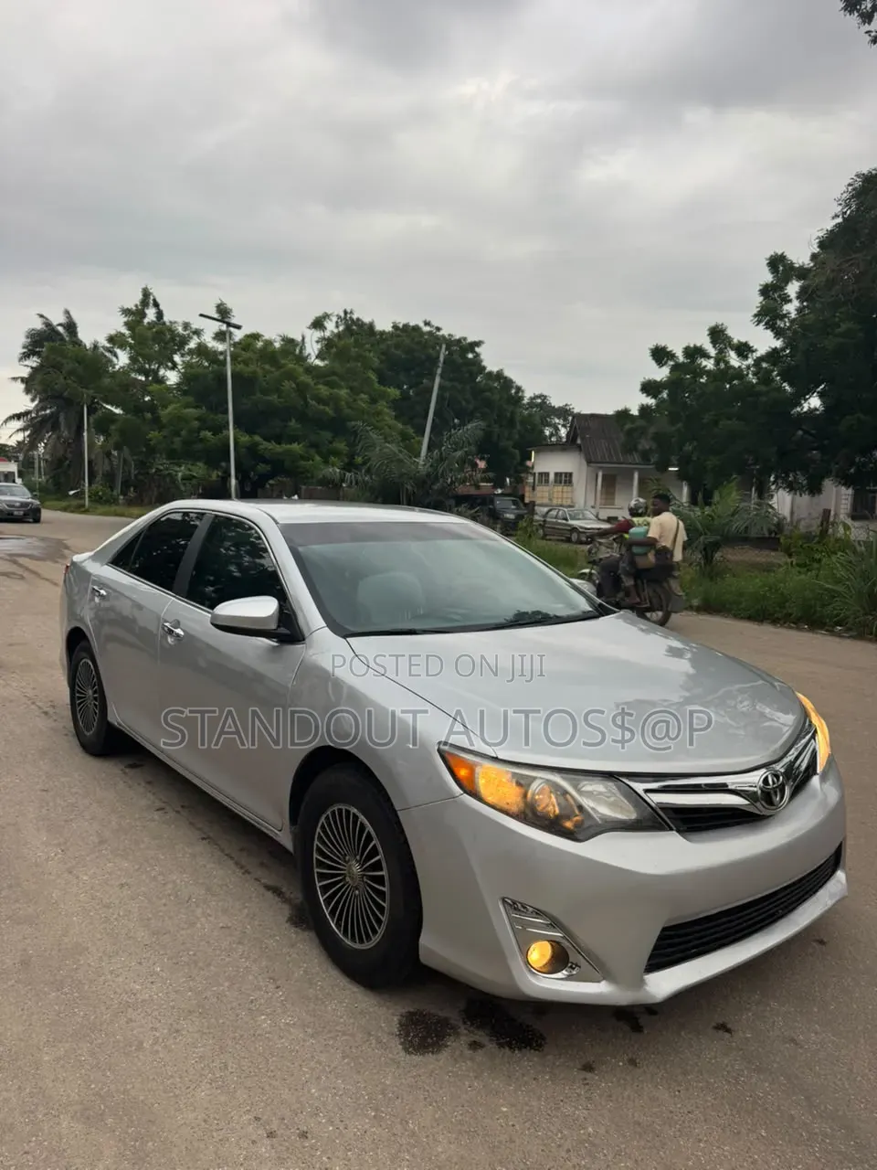Toyota Camry 2012 Silver