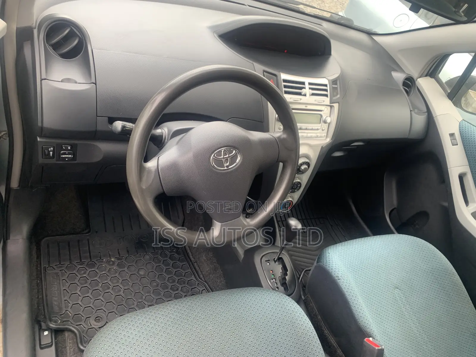 Toyota Yaris 1.3 VVT-i Automatic 2008 Gray