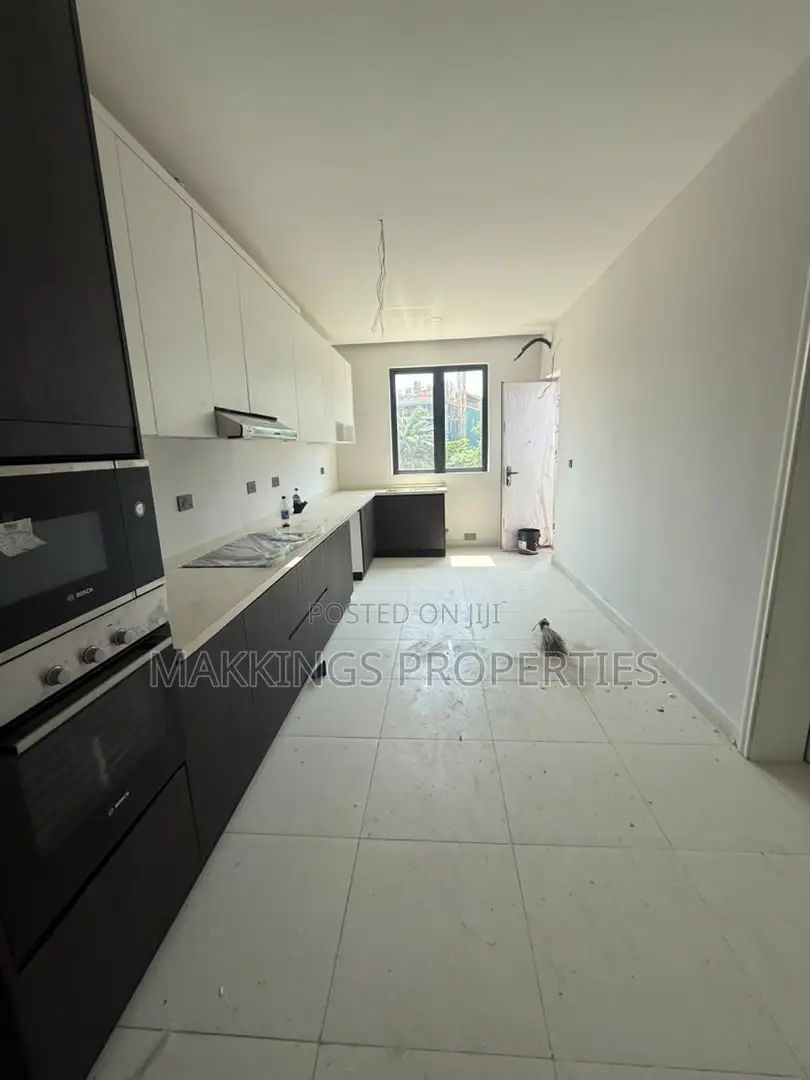3bdrm Apartment in Banana Island for rent