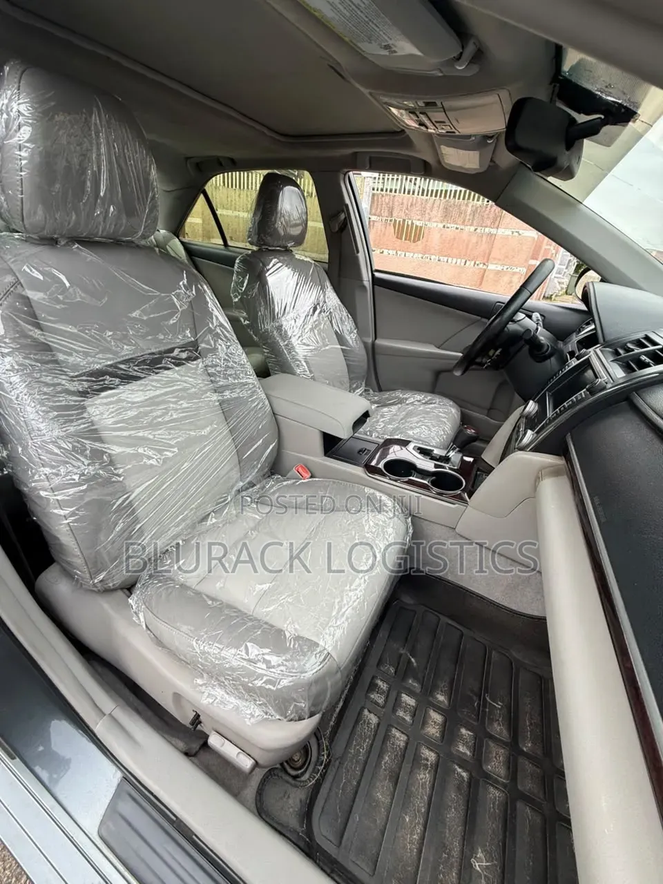 Toyota Camry XLE V6 4dr Sedan (3.5L 6cyl 6A) 2013 Gray