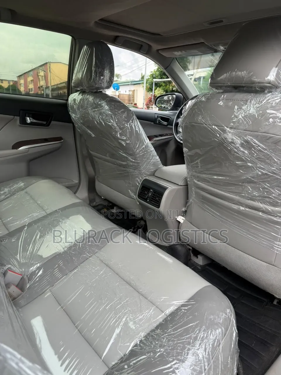 Toyota Camry XLE V6 4dr Sedan (3.5L 6cyl 6A) 2013 Gray