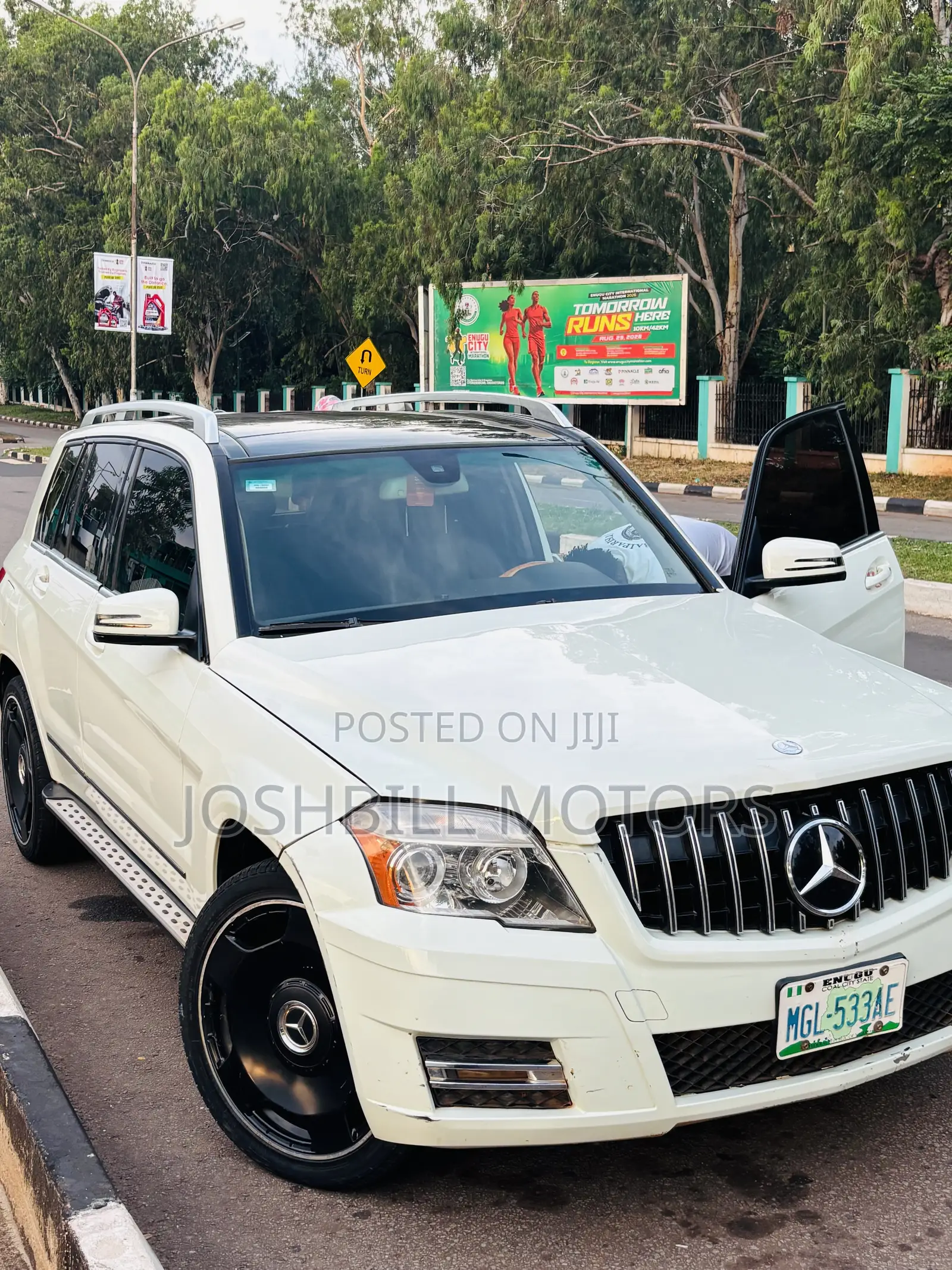 Mercedes-Benz GLK-Class 350 4MATIC 2011 Off white