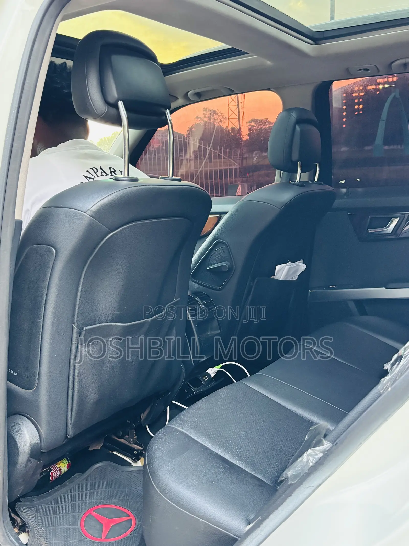 Mercedes-Benz GLK-Class 350 4MATIC 2011 Off white