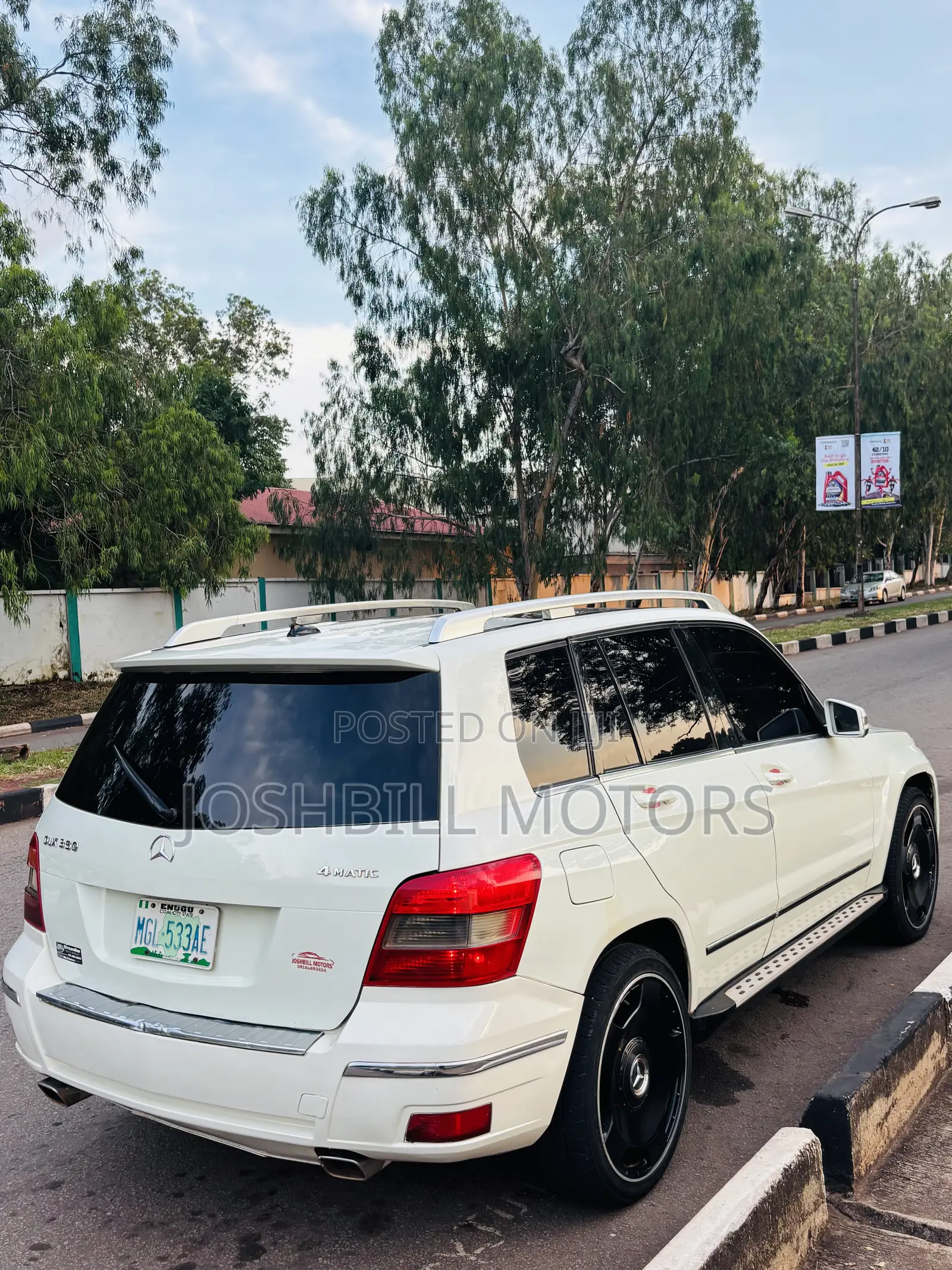 Mercedes-Benz GLK-Class 350 4MATIC 2011 Off white