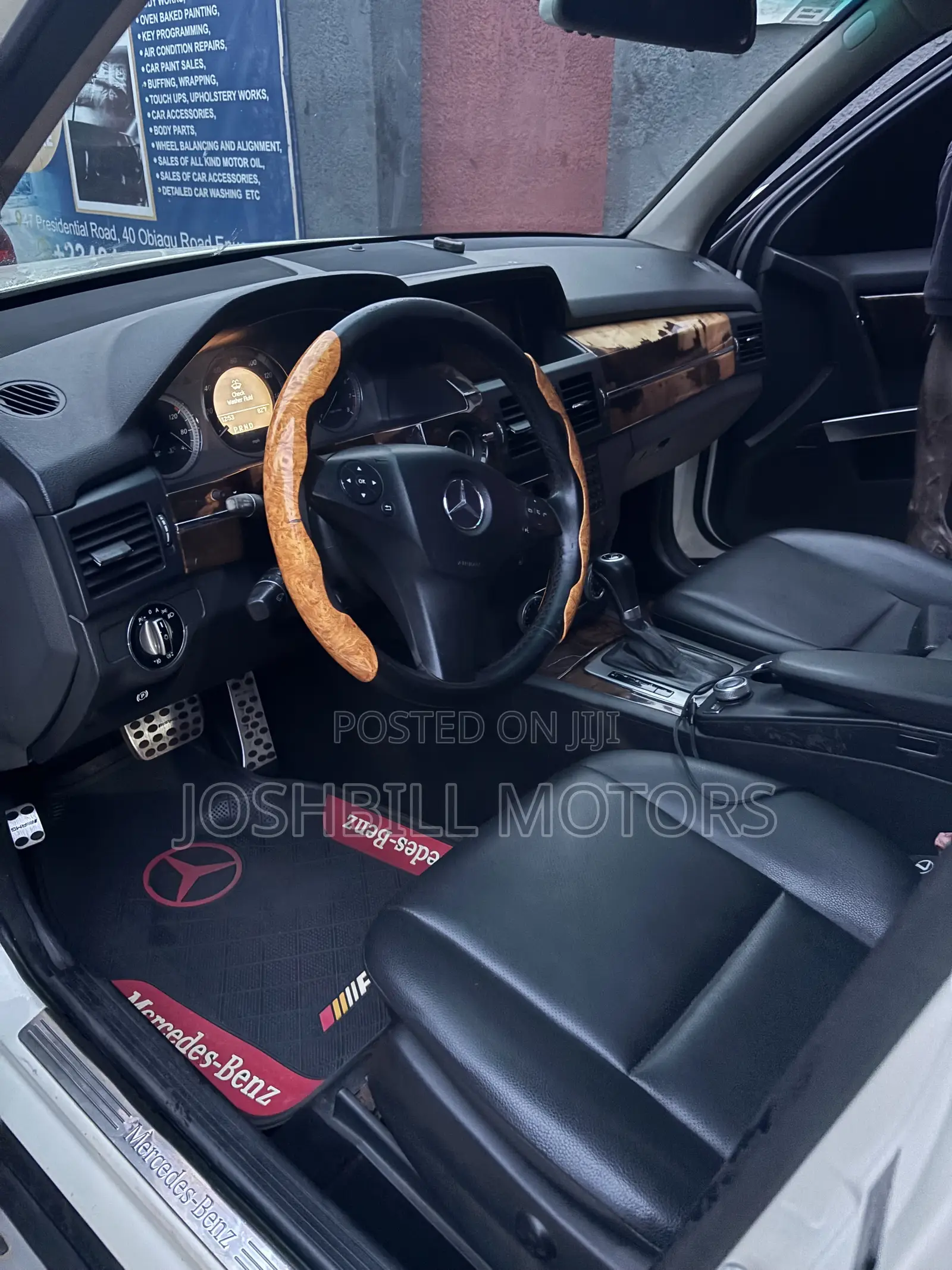 Mercedes-Benz GLK-Class 350 4MATIC 2011 Off white