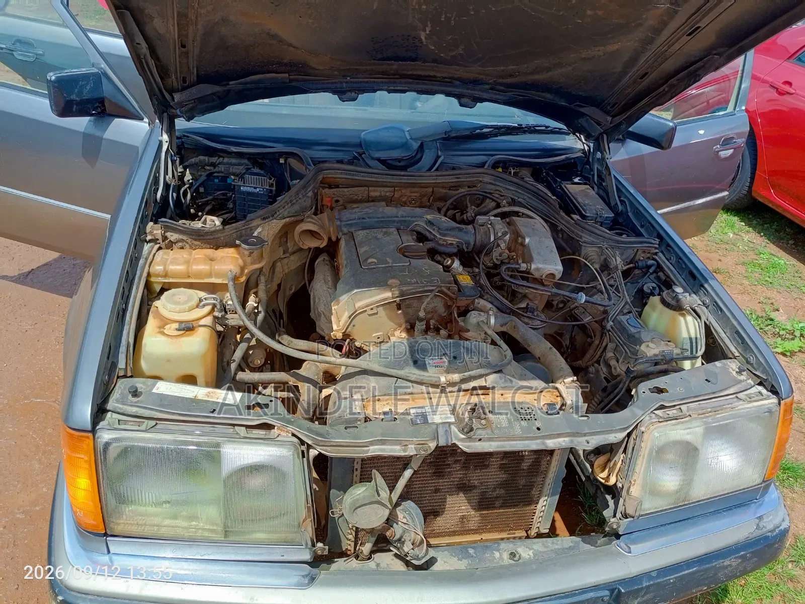 Mercedes-Benz 220E 1990