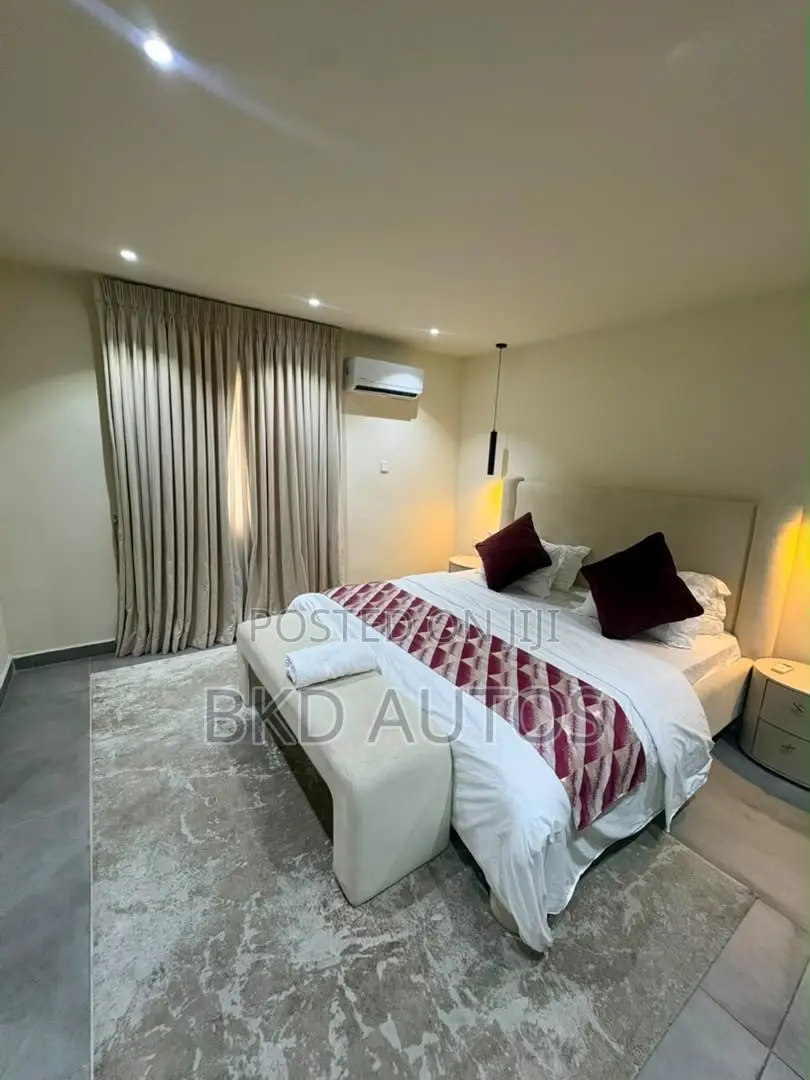 4 Bedroom Self Compound With Snooker