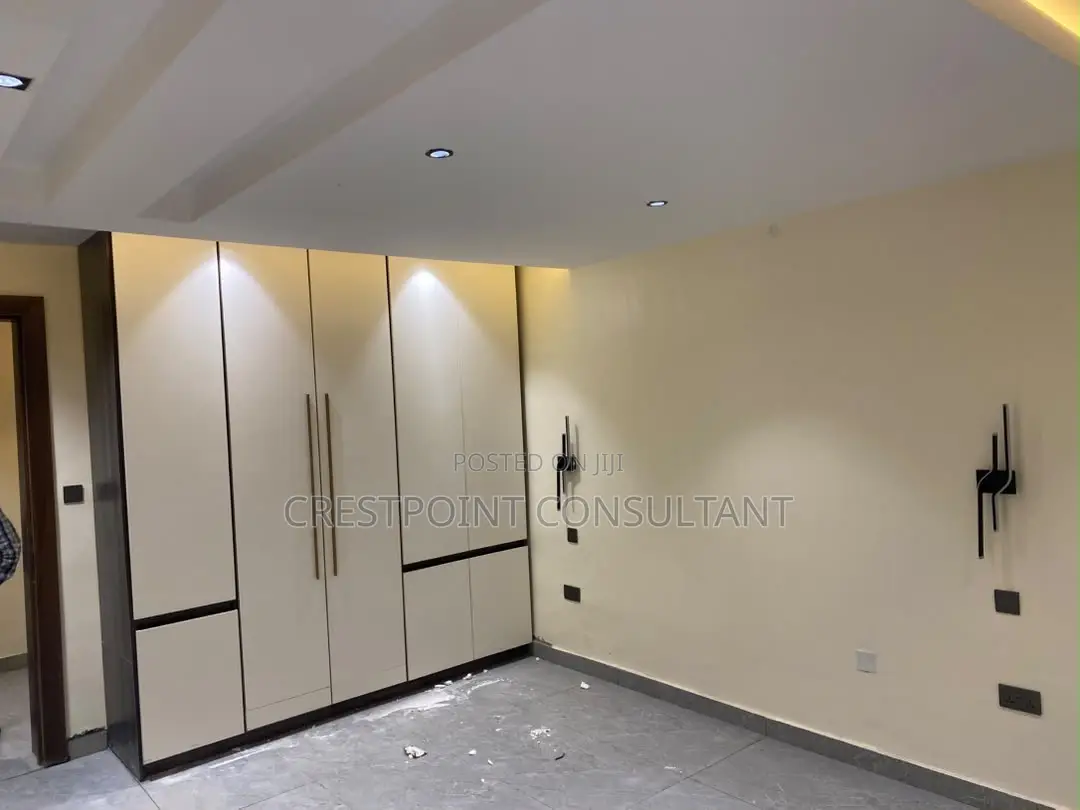 Furnished 3bdrm House in Omole Phase 2 for rent