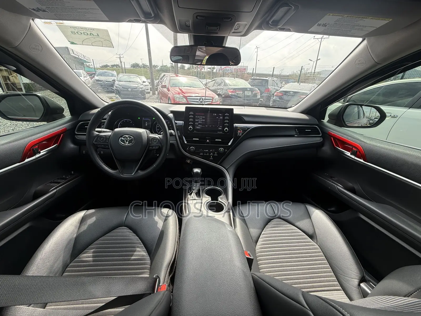 Toyota Camry SE 2022 Red