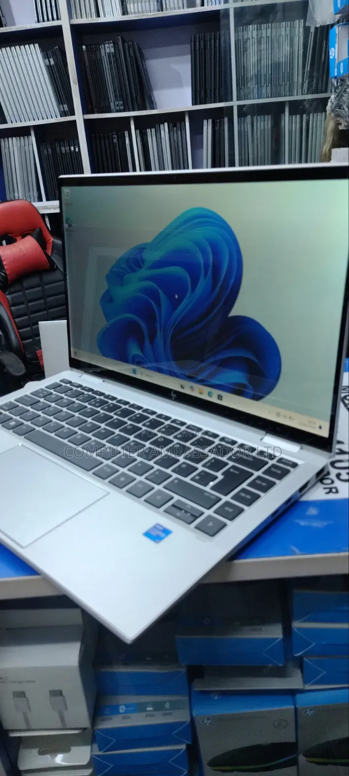 Laptop HP EliteBook 1040 G8 32GB Intel Core i7 SSD 256GB