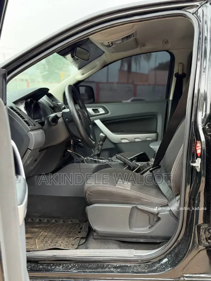 Ford Ranger 2015 Black