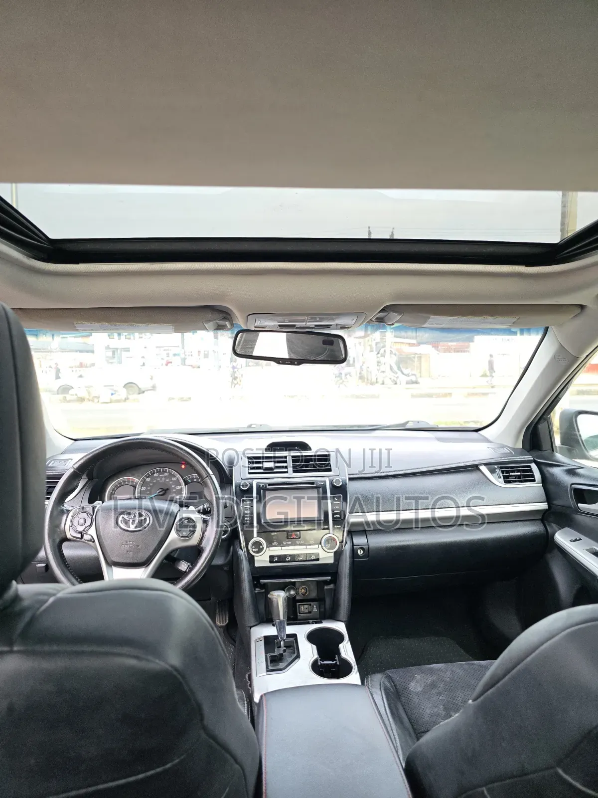 Toyota Camry SE Limited Edition 4dr Sedan (2.5L 4cyl 6A) 2012 Gray