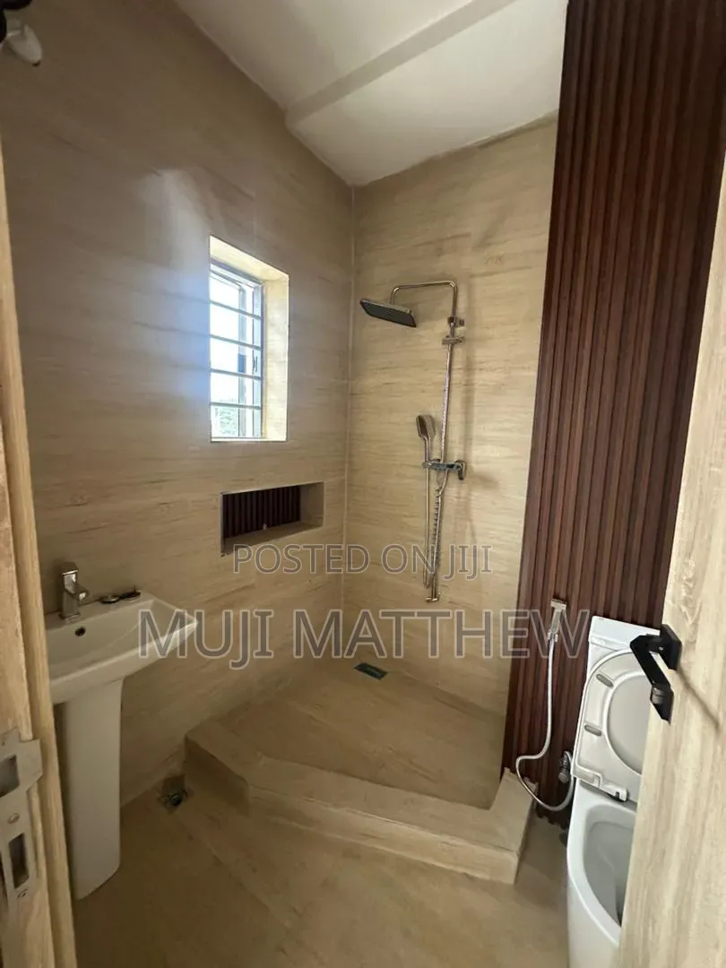 5bdrm Duplex in Wuse 2 for rent