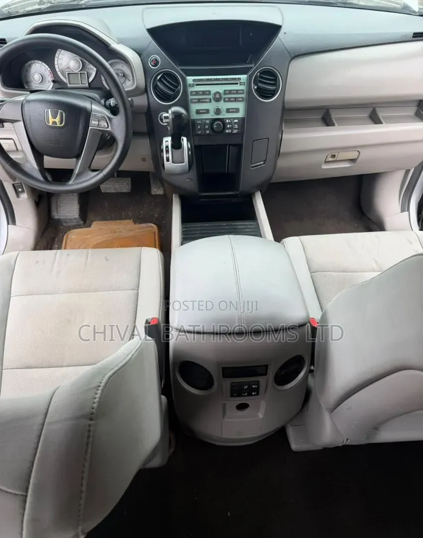 Honda Pilot 2011 Silver