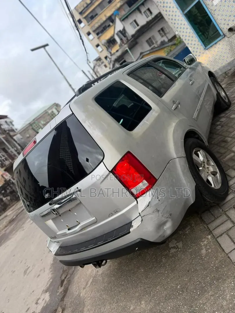 Honda Pilot 2011 Silver