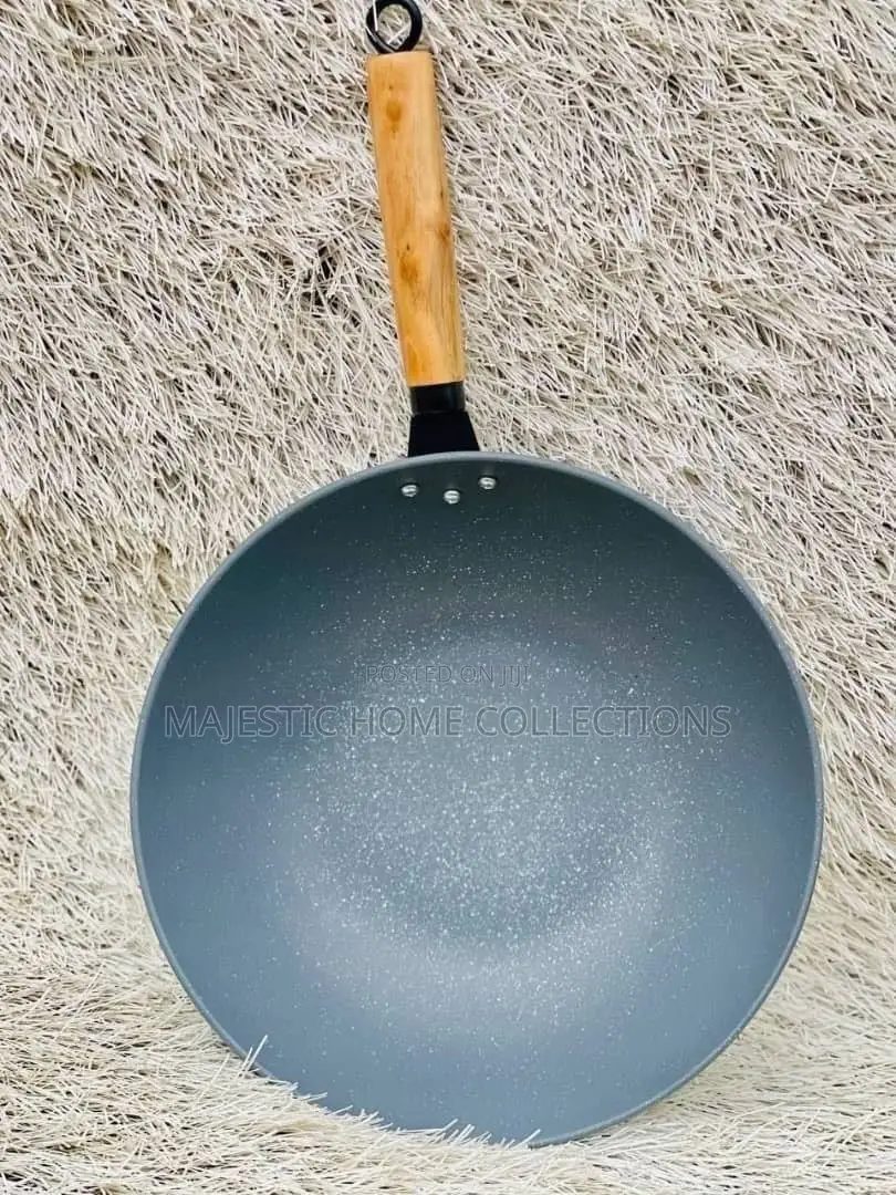 Quality Non-Stick Frying Pan With Handle 