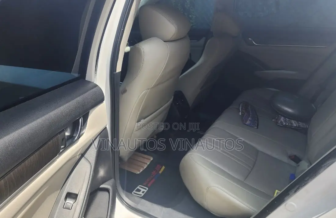 Honda Accord 2019 White