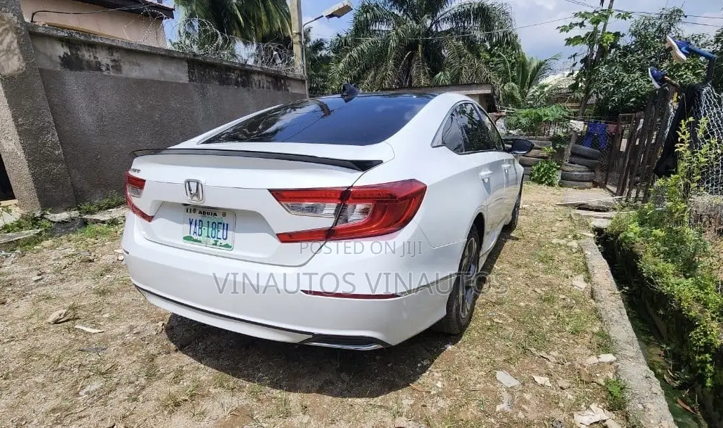 Honda Accord 2019 White