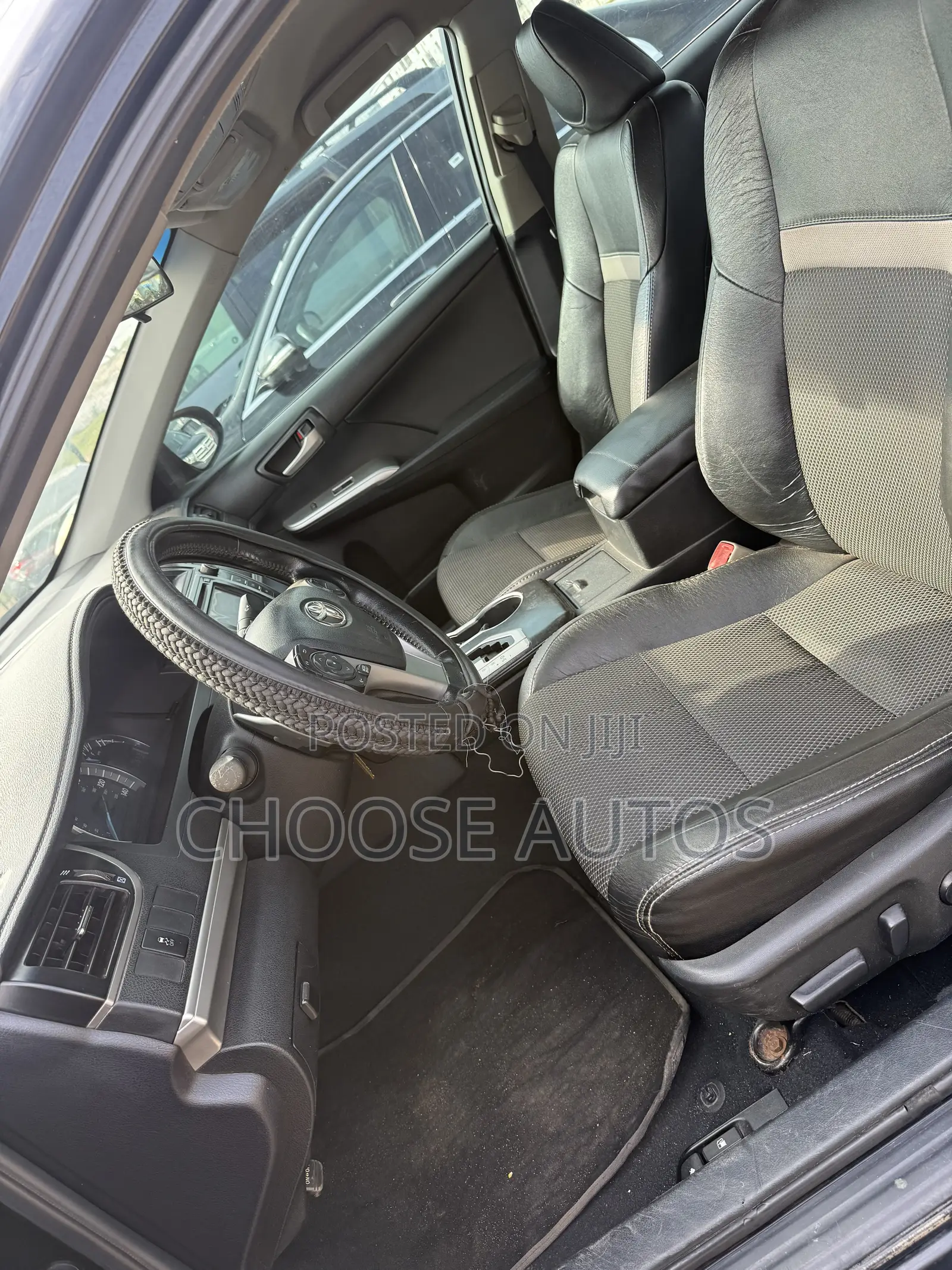 Toyota Camry SE 4dr Sedan (2.5L 4cyl 6A) 2013 Black