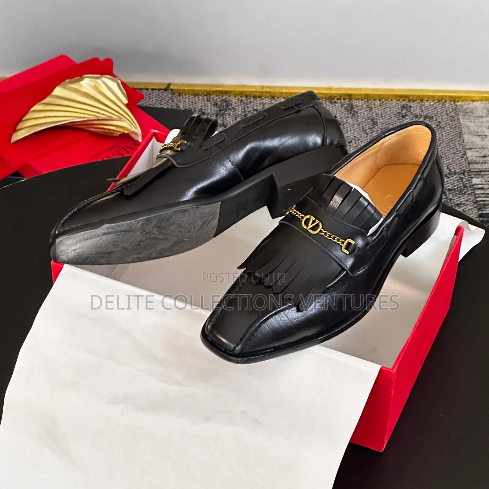 High Quality 
VALENTINO Loafers SHOE 
Size: 40-46.