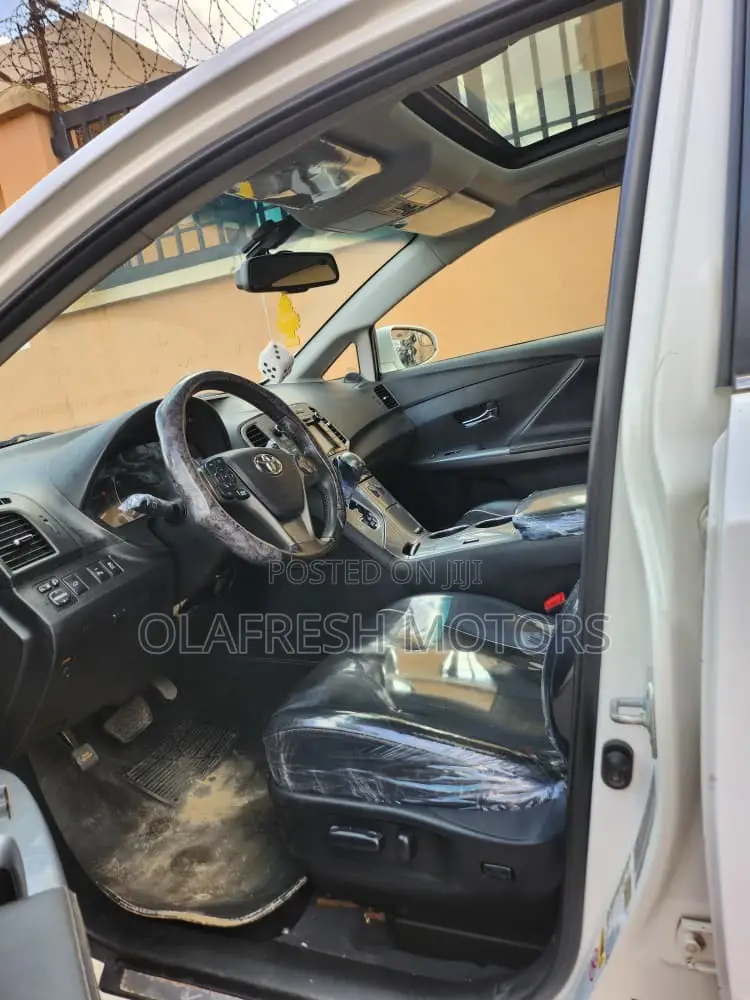 Toyota Venza Limited 2015 White
