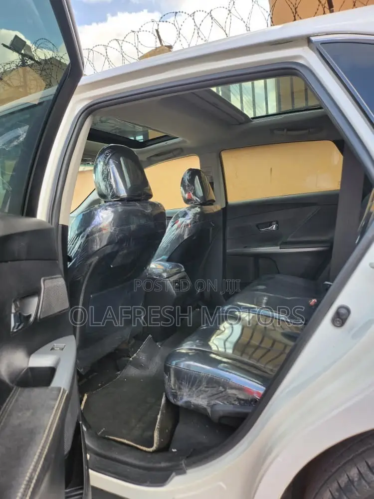 Toyota Venza Limited 2015 White
