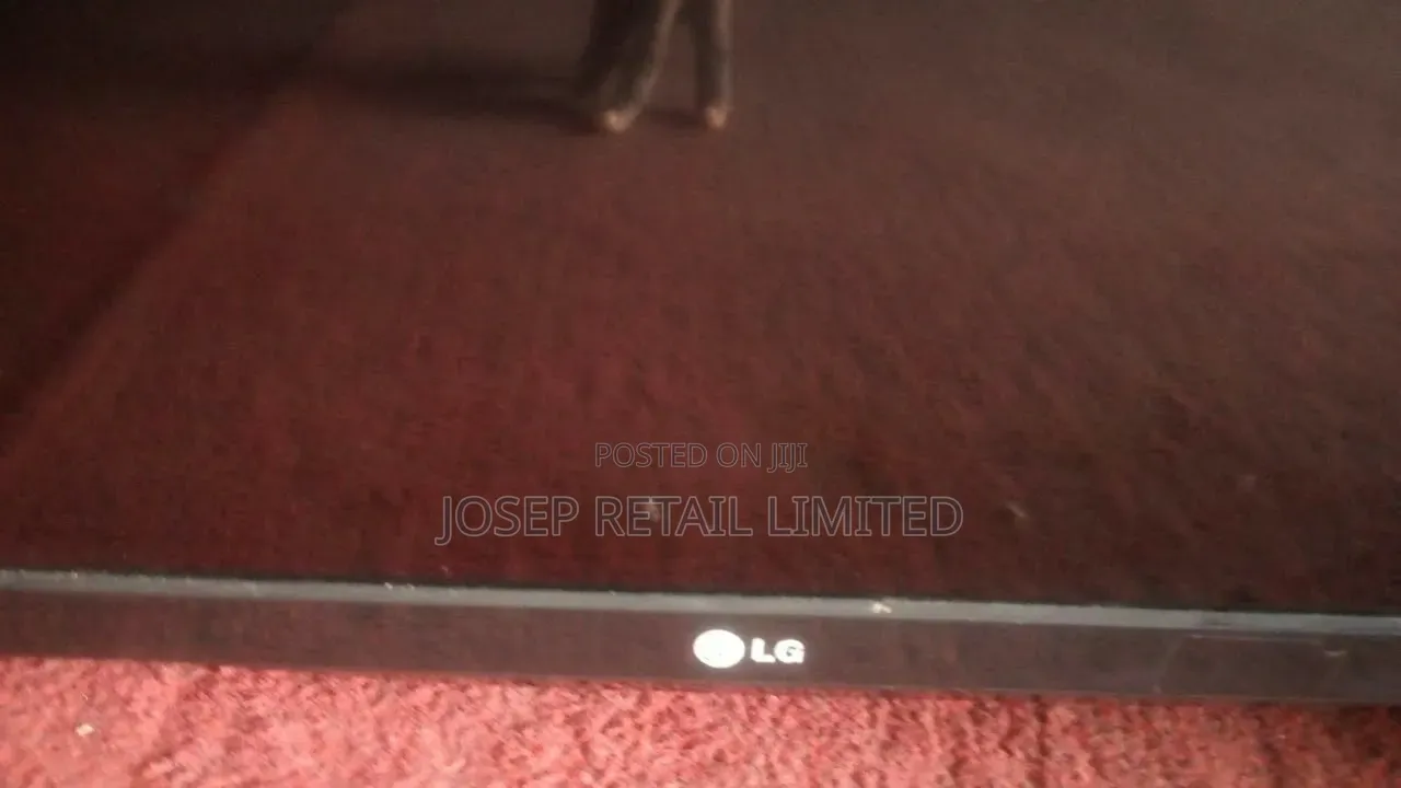 32 Inches LG Led TV Slightly Used