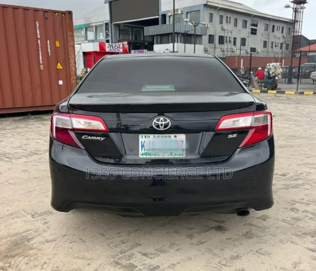 Toyota Camry SE Sport 4dr Sedan (2.5L 4cyl 6A) 2014 Black
