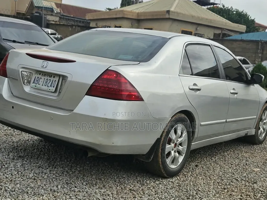 Honda Accord 2007 Silver