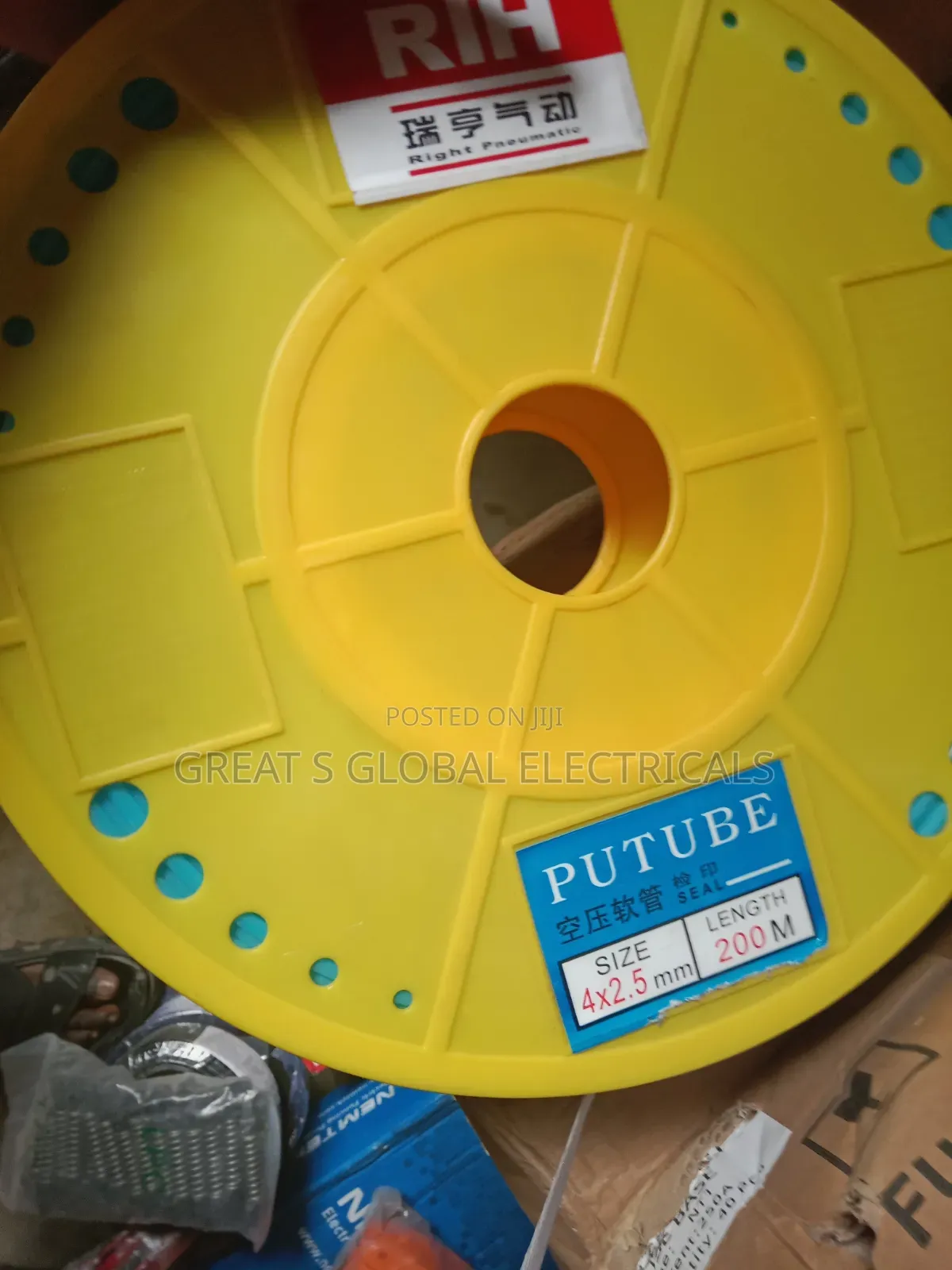 PUTUBE Pneumatic Air Tube 4×2.5mm – 200M