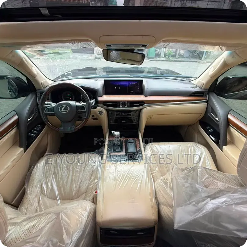 Lexus LX 570 AWD 2017 Black