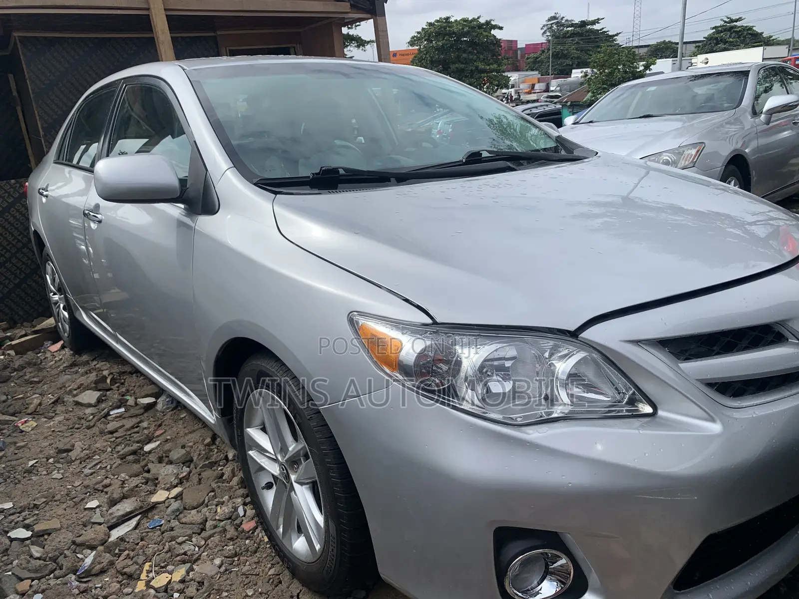 Toyota Corolla LE 4dr Sedan (1.8L 4cyl 4A) 2012 Silver