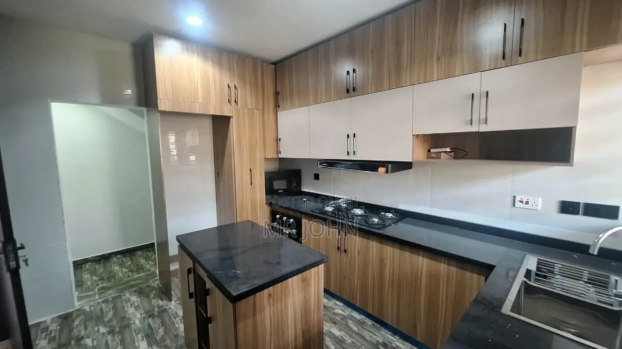 3bdrm Duplex in Bq Green Estate ๐ก, VGC / Ajah for rent