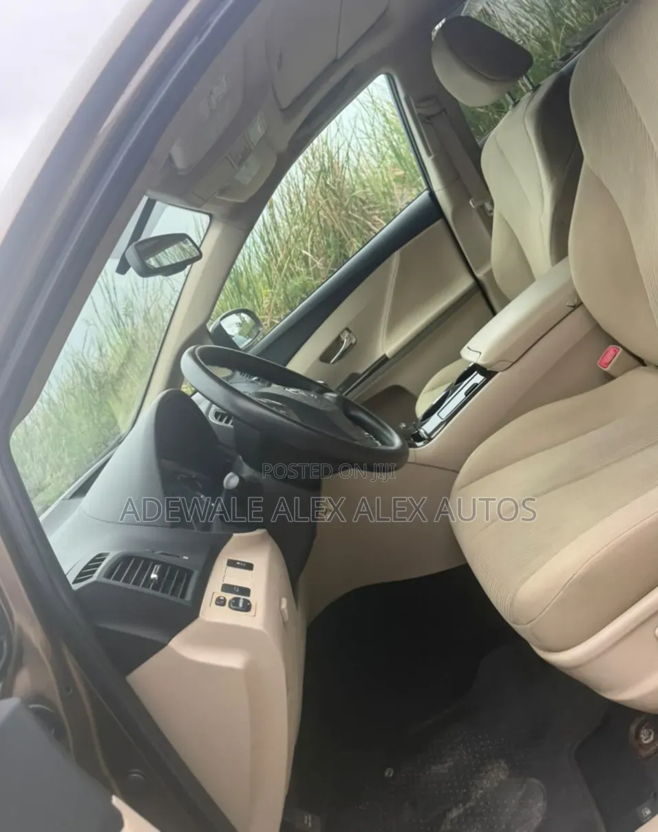 Toyota Camry 2010 Brown