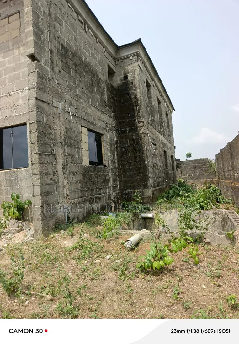 5bdrm Duplex in Opposite Favour for sale
