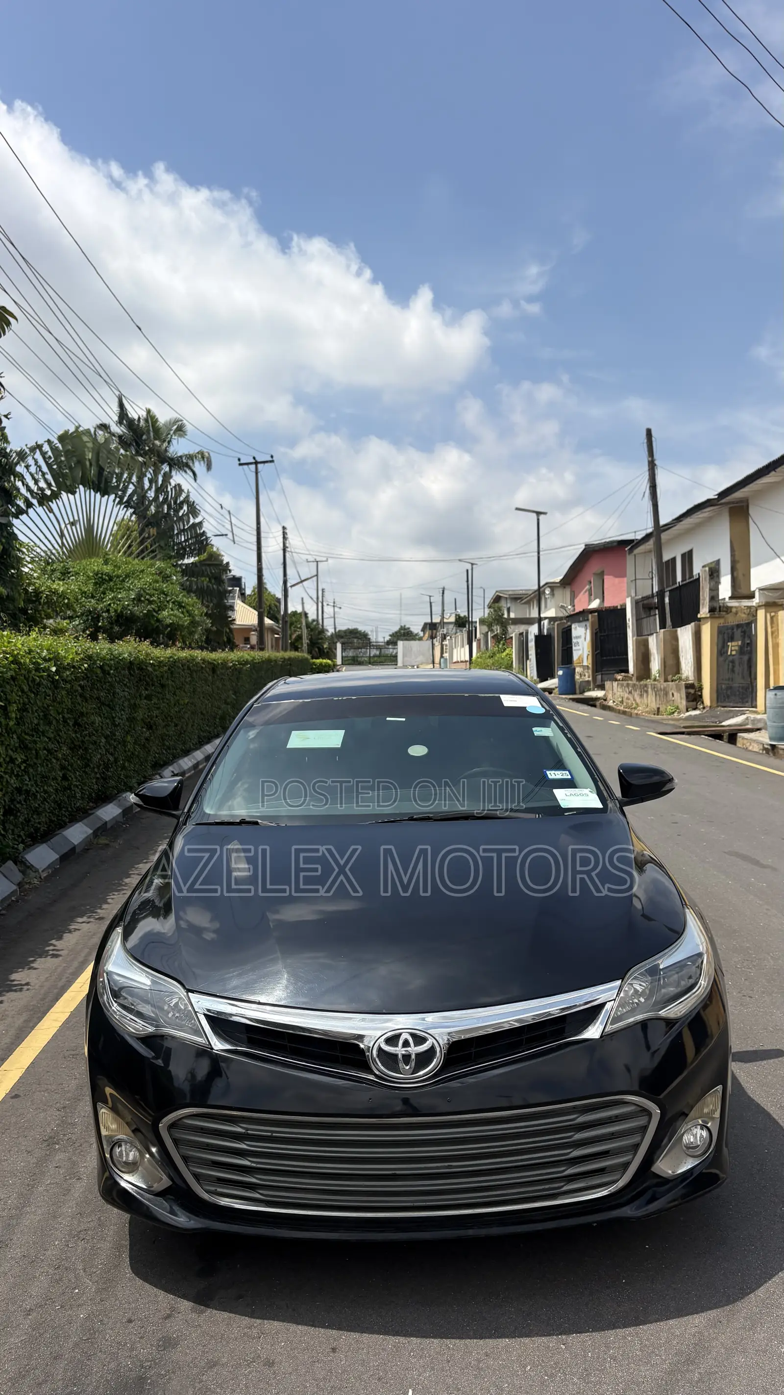 Toyota Avalon XLE Premium Sedan FWD (3.5L 6cyl 6A) 2013 Black