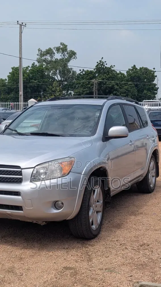 Toyota RAV4 2012 Silver