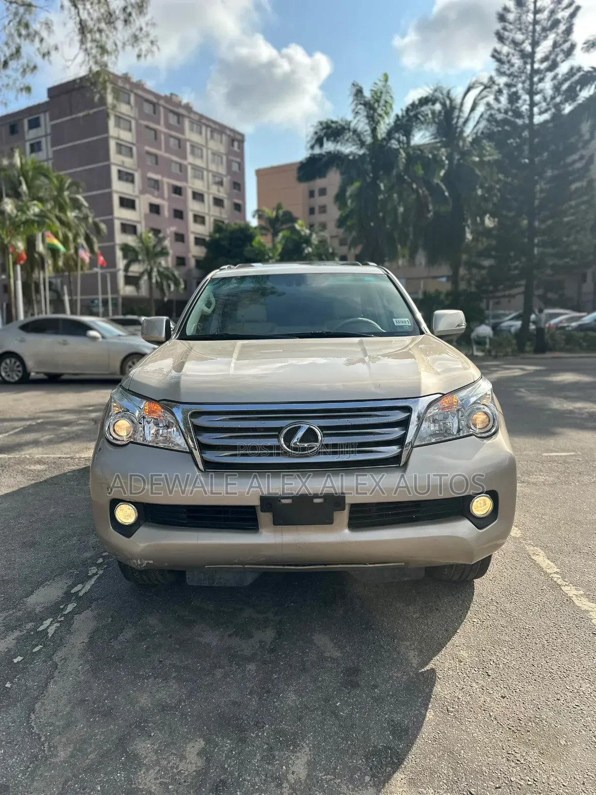 Lexus GX 2013 Gold