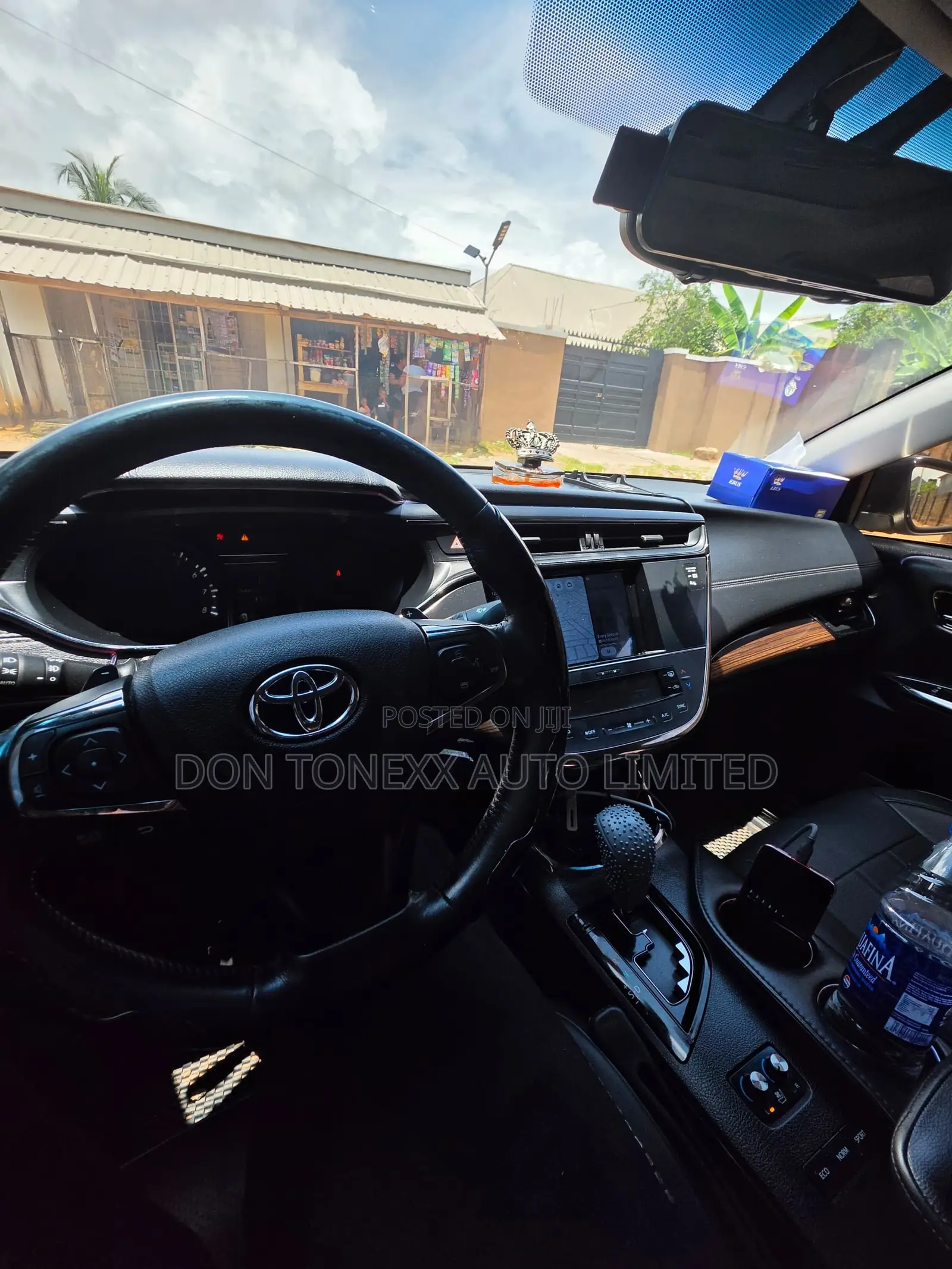 Toyota Avalon Limited 4dr Sedan (3.5L 6cyl 6A) 2015 Gray