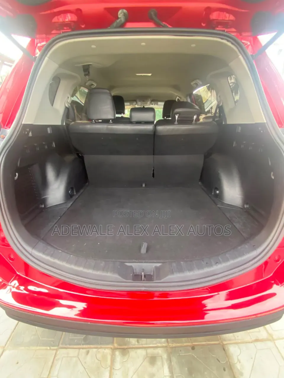 Toyota RAV4 XLE AWD (2.5L 4cyl 6A) 2016 Red