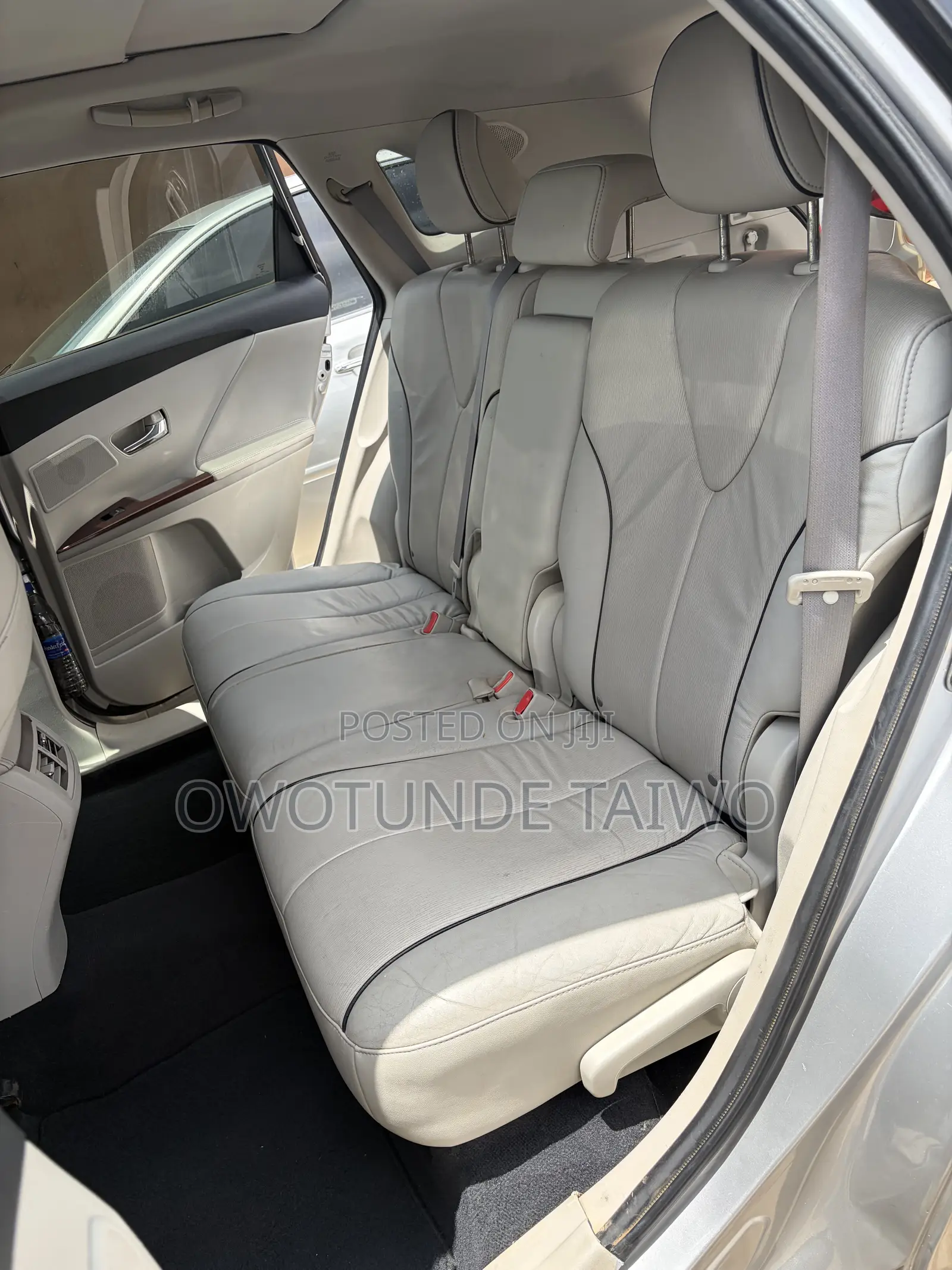 Toyota Corolla 2010 Gold
