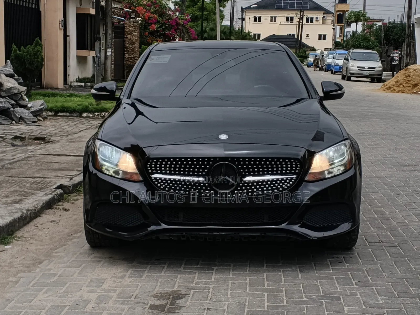 Mercedes-Benz C300 Luxury 4dr AWD 4Matic Sedan (2.0L 4cyl 7A) 2015