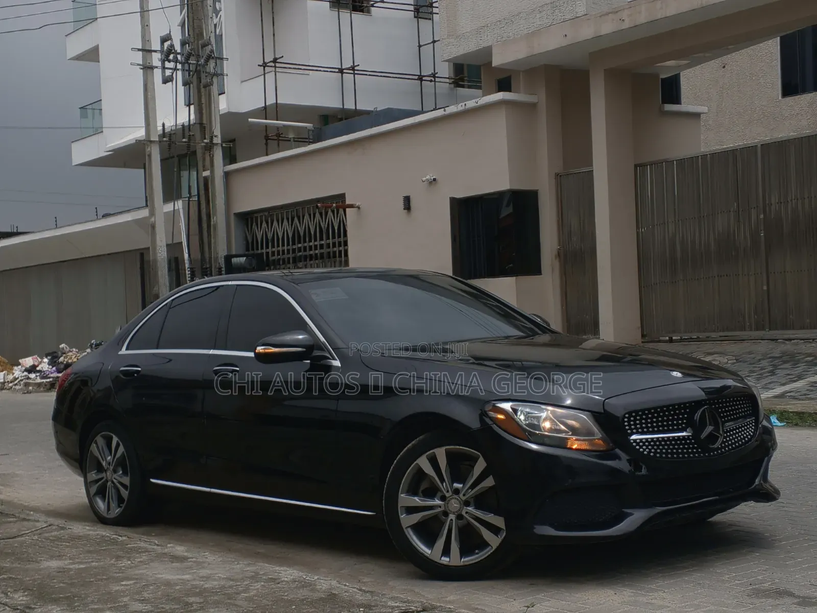 Mercedes-Benz C300 Luxury 4dr AWD 4Matic Sedan (2.0L 4cyl 7A) 2015