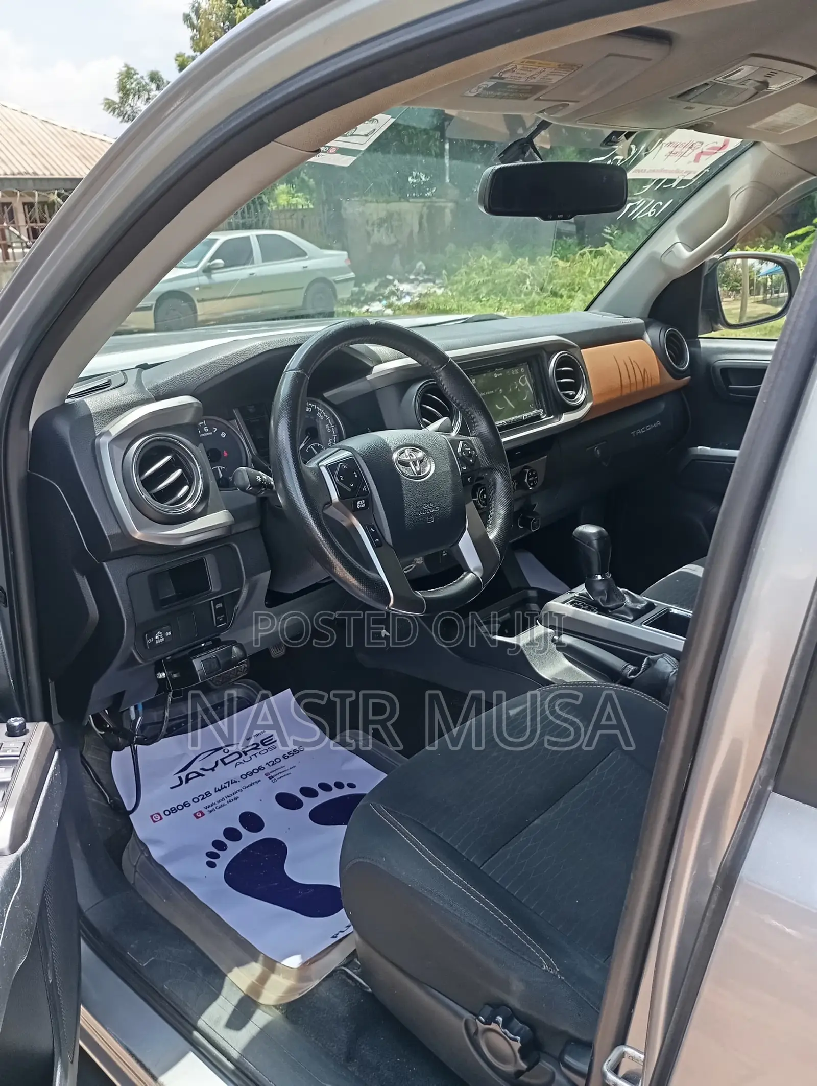 Toyota Tacoma 2017 Gray
