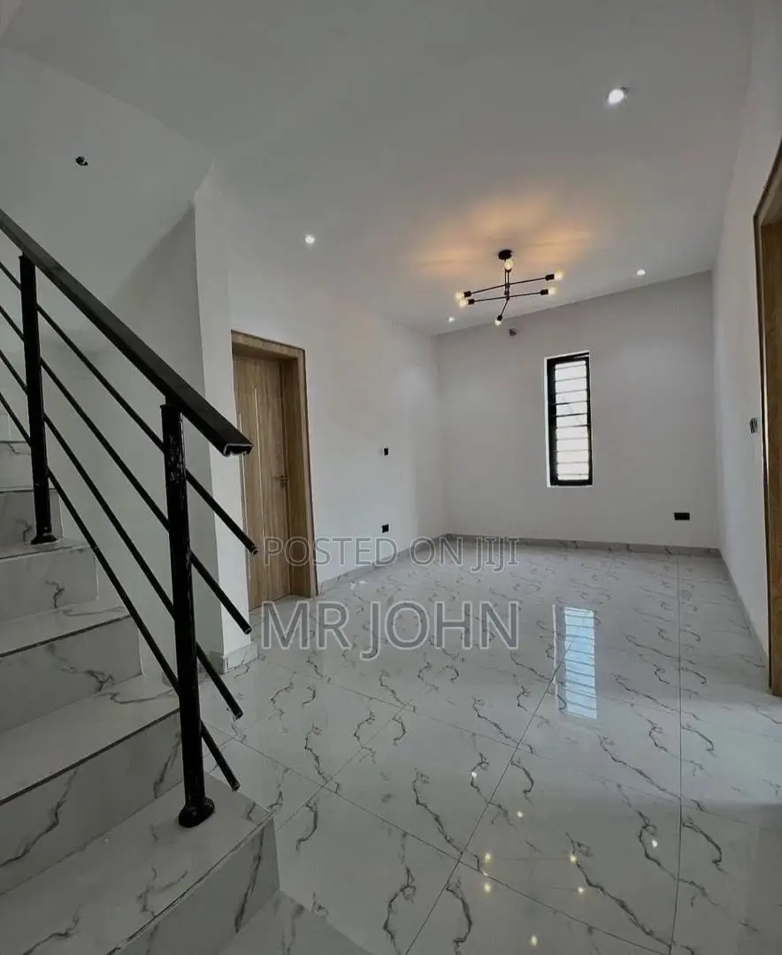 4bdrm Duplex in Orchid Road Secured, Lekki for rent