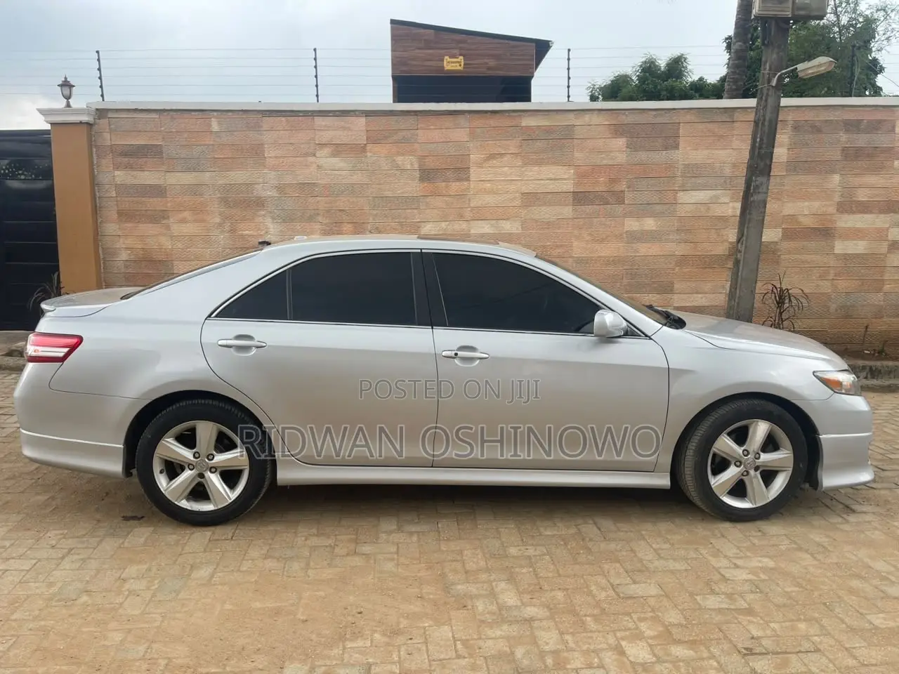 Toyota Camry SE 4dr Sedan (2.5L 4cyl 6AM) 2010 Silver