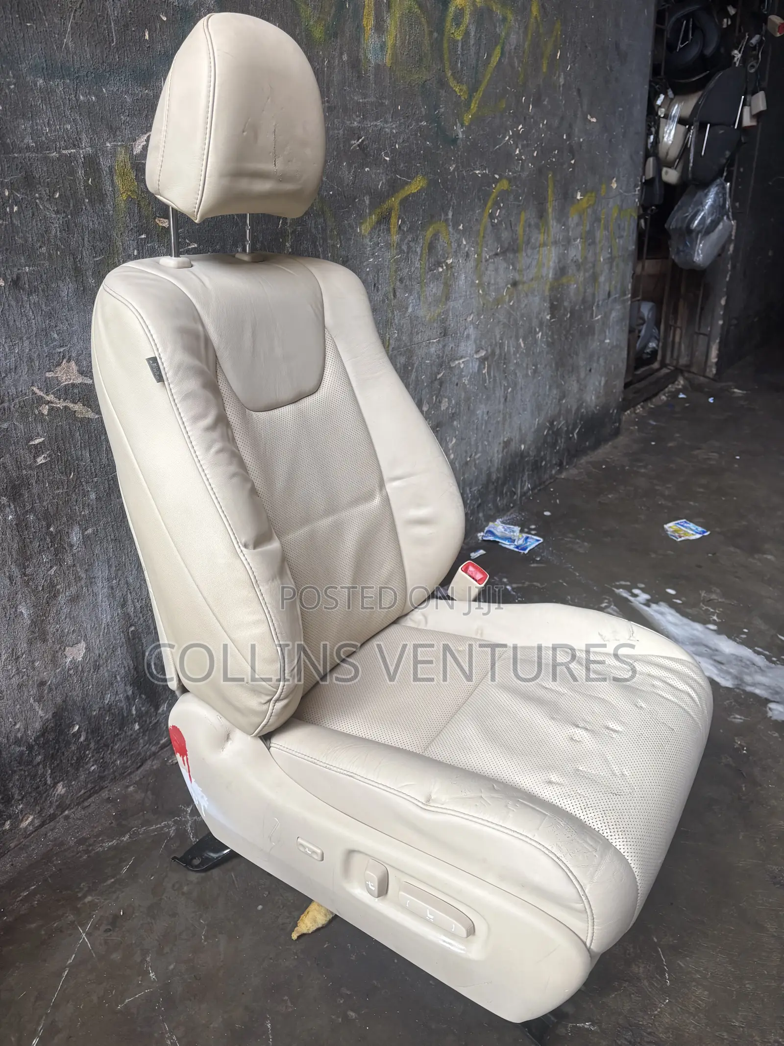 Complete Direct Tokubo Seat Rx350 Available